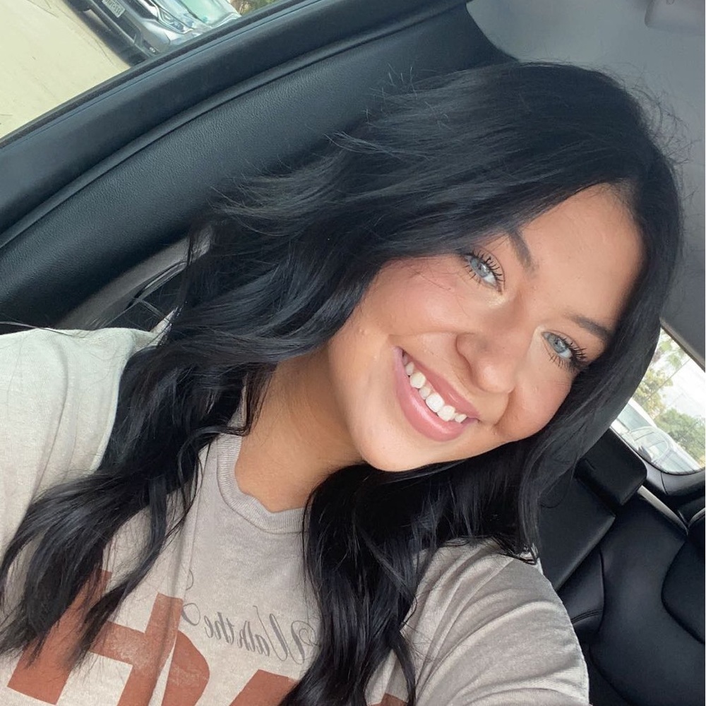 Meet your Posher, Eva